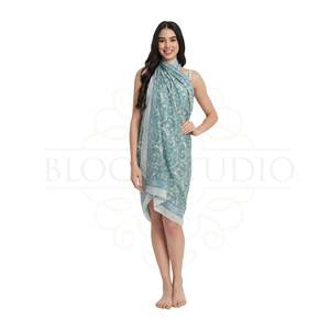 Pareo de algodón con estampado a mano Iceberg Green para mujer, ligero, para cubrir el bikini, ropa de playa de verano - Product Image 2