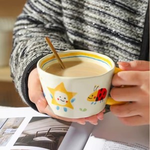 Mug en céramique adorable, peint à la main avec une poignée en forme de lune, tasse créative pour le petit-déjeuner, vaisselle de cuisine, tasses à lait, thé, café, pour un cadeau d'anniversaire - Product Image 4