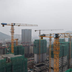 Grue à tour à plateau plat Dahan 10 tonnes QTZ125-6015, hauteur de levage maximale de 200 m, portée de 60 m, conception sans flèche, moteur haute efficacité, construction - Product Image 6