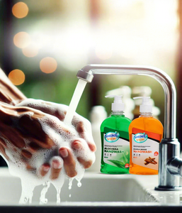 Jabón Líquido para Manos Shine View 500 ml, Jabón para Manos con Aloe Vera, Jabón para Manos con Efecto Germicida, Jabón para Manos Premium, Jabón para Manos con Aroma a Sandalo - Product Image 1