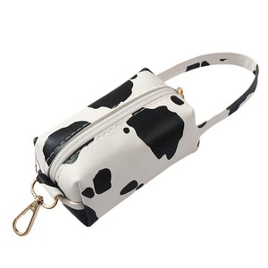 Dispensador <span class=keywords><strong>de</strong></span> bolsas para excrementos <span class=keywords><strong>de</strong></span> mascotas, diseño <span class=keywords><strong>de</strong></span> vaca rosa, soporte <span class=keywords><strong>de</strong></span> PVC para bolsas <span class=keywords><strong>de</strong></span> excrementos, para pasear perros, bolsa <span class=keywords><strong>de</strong></span> almacenamiento con cierre <span class=keywords><strong>de</strong></span> cremallera para correa. - Product Image 3