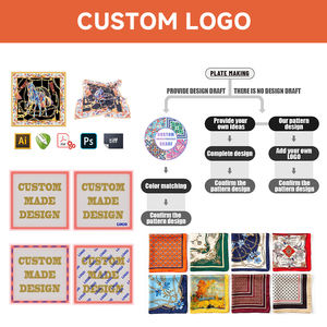 <span class=keywords><strong>Sciarpa</strong></span> in Raso Primavera Estate per Donne 70x70 Motivo Geometrico a Pois Bianco e Nero con Accento a Catena per Borsa e Testa Pronta Consegna - Product Image 6