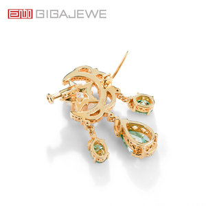 GIGAJEWE 总重量 9.628 克拉 复古天体星形切割白青色莫桑石月亮胸针 18K 镀金 925 银首饰 - Product Image 4
