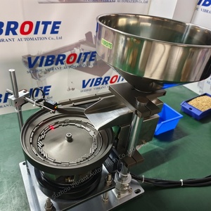 高精度電磁モーター搭載ステンレス製小型カスタマイズホッパー振動ボウルフィーダー供給・整列機能付き - Product Image 5
