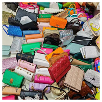 Bolsos Usados de Alta Calidad Seleccionados VIP en Fardos: Bolsos de Hombro y Bolsos Tote de Marca