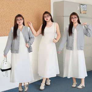 Vestido de punto de algodón con corte en A para mujer Runqi con chaqueta de béisbol gris, conjunto informal de talla grande, cuello redondo, cintura natural, color blanco nube - Product Image 4