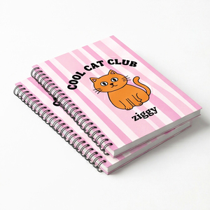 <span class=keywords><strong>Quaderno</strong></span>/Diario per Bambini Personalizzato con Nome, Copertina Rigida <span class=keywords><strong>a</strong></span> Spirale Doppia Wire-O <span class=keywords><strong>a</strong></span> <span class=keywords><strong>Righe</strong></span> Rosa, Stampa UV, Cool Cat Club - Product Image 2