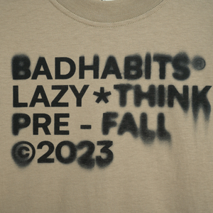 T-shirt Bad and Lazy Baby Tee en coton premium, coupe ajustée pour femme, col rond, manches courtes - Product Image 5