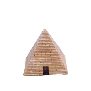 ポリレジンエジプトの小さな照明付きピラミッド-エジプトの置物像モデル彫刻、マルチカラー