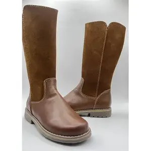 Botitas de piel infantiles para niñas con diseño de gatita - Product Image 3