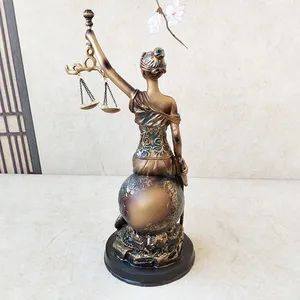 Statue personnalisée en résine de la déesse Thémis, sculpture de la justice équitable avec balance et épée, pour décoration de bureau d'<span class=keywords><strong>avocat</strong></span>, de <span class=keywords><strong>cabinet</strong></span> d'avocats ou d'étude juridique - Product Image 5