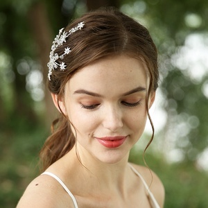 Accessori da <span class=keywords><strong>sposa</strong></span> lucidi in stile Ins da donna in lega copricapo da <span class=keywords><strong>sposa</strong></span> con fermagli per capelli a stella e molletta a molletta ad artiglio per le spose - Product Image 4