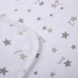 Manta Envolvente para Bebé Personalizada OEM/ODM, Linda, 100% Algodón, con Estampado de Estrellas y Luna Blancas, Tipo Minky - Product Image 5