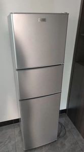 Réfrigérateur vertical à trois portes pour la maison, 78L, pour le stockage d'appareils électroménagers et de viande - Product Image 3