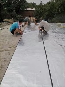 غشاء عازل للماء من المطاط البيوتيلي والرقائق الألومنيوم ذاتي اللصق وصديق للبيئة بتصميم عصري للأسقف والجدران يدوم لأكثر من 5 سنوات - Product Image 4