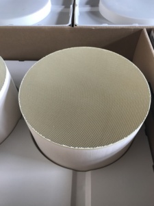 Neuer CNG-Katalysator Euro <span class=keywords><strong>3</strong></span>/4 Universelle Passform Hualian Marke Cordierit & SiC Material - Product Image 2