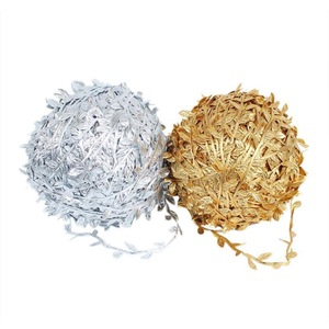 Feuilles de saule en rotin artificiel, dorées et argentées, en relief, pour décorations de couronnes, accessoires pour cheveux DIY, fournitures artisanales - Product Image 3