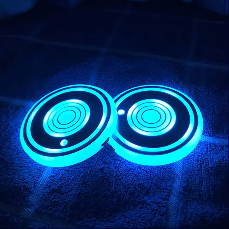 Özel logo fincan altlığı LED bardak tutucu araba logosu Coaster 7 renk değiştirme USB şarj