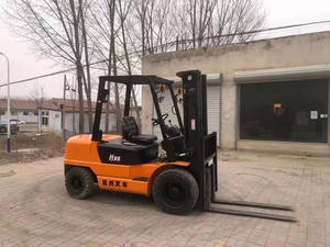 Used Hangzhou 3.5Ton H35 Diesel Forklift in Wholesale Price Fwd Drive Solid <b>Tires</b> 1220mm Fork Length Secondhand Hangzhou H35 - Product Image 3