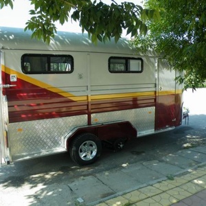 Remolques de Viaje de Lujo para 3 Caballos HERUI, Diseño Flotante Elegante HR-3HAL-S, Capacidad para 2 Personas, para Entusiastas del Equitismo - Product Image 3