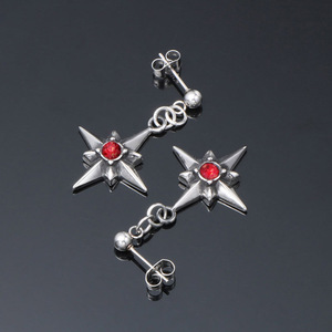 Elegantes Pendientes de Estrella de Acero de Titanio con Circonita Roja CF097 - Product Image 3
