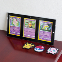Cadre d'affichage de carte de collection personnalisé durable à 3 emplacements standard avec conception magnétique pour les cartes de collection TCG