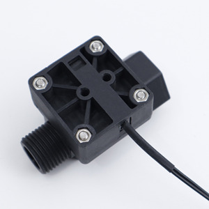 Débitmètre à clapet DN15, capteur de débit d'eau liquide à 4 sorties avec interrupteur à lame magnétique pour tuyau de refroidisseur, diamètre 15 mm - Product Image 1