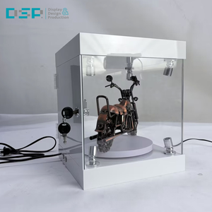 Vitrine d'exposition rotative de haute qualité avec éclairage LED pour figurines et modèles, fabriquée par DSP Vietnam Factory, en acrylique. - Product Image 1