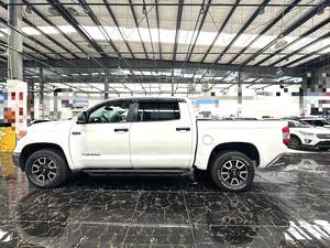 Toyota Tundra 5.7L <span class=keywords><strong>d</strong></span>'<span class=keywords><strong>occasion</strong></span> 2011, édition standard, boîte automatique, pick-up, moteur V8, conduite à gauche, haute capacité <span class=keywords><strong>de</strong></span> remorquage, camion <span class=keywords><strong>de</strong></span> travail fiable - Product Image 2