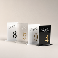 Numéros de table de mariage en forme d'arche givrée avec supports panneaux en acrylique et supports, parfaits pour la décoration
