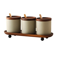 Ensemble de pots à épices en céramique avec couvercle en bois, cuillère, plateau surélevé, étiquettes tableau noir, récipients à sel et sucre pour comptoir de cuisine