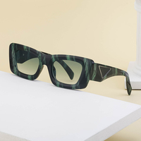 KAJILA Lunettes de soleil mode fantaisie de créateur avec logo personnalisé oeil de chat rectangulaires avec protection UV400 Lunettes de soleil unisexes pour femmes et hommes