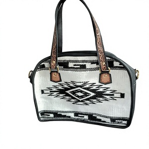 Nuevo Bolso de Mano Estilo Western con Flecos y Diseño Azteca, de Cuero de Alta Calidad para Mujer, con Compartimento Oculto para Portar Objetos - Product Image 1
