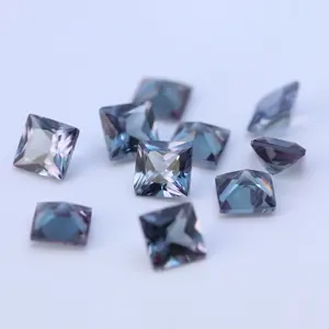 Atacado venda quente de alta qualidade laboratório criado gemstone quadrado brilhante corte solto pedra preciosa para jóias mudar cor corindo