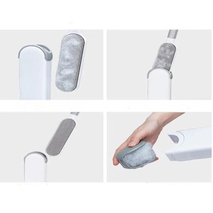 Petop <span class=keywords><strong>Brosse</strong></span> anti-<span class=keywords><strong>poils</strong></span> <span class=keywords><strong>pour</strong></span> animaux de compagnie <span class=keywords><strong>pour</strong></span> meubles et vêtements, <span class=keywords><strong>brosse</strong></span> à <span class=keywords><strong>poils</strong></span> auto-nettoyante avec base double face <span class=keywords><strong>pour</strong></span> l'élimination des <span class=keywords><strong>poils</strong></span> de chien et de chat - Product Image 3