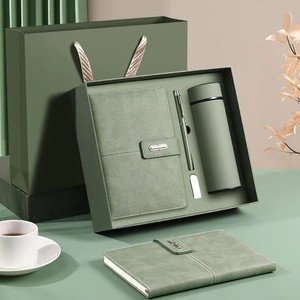 Coffret Cadeau d'Entreprise Premium IStapromo : Carnet en PU avec Impression ou Gravure de Logo Personnalisé, Gobelet Isotherme en Acier Inoxydable et Clé USB - Product Image 3
