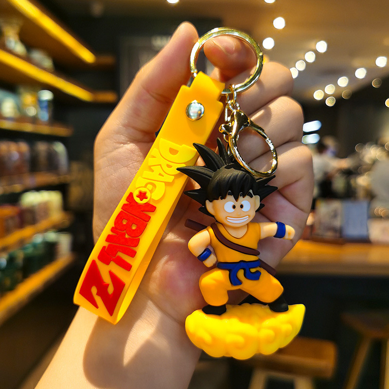 grand goku jaune nuage de saut périlleux