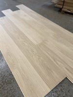 Solid Timber Flooring Indoor White Oak Wood Australian Hardwood Oak Solid Wood Engineered Hardwood Flooring