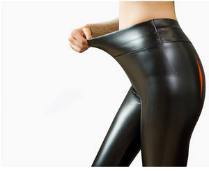 Pantaloni <span class=keywords><strong>in</strong></span> Ecopelle Invernali da Donna Taglie Forti, Vita Alta, Caldi con Interno <span class=keywords><strong>in</strong></span> <span class=keywords><strong>Velluto</strong></span>, Elasticizzati, dalla Taglia S alla 5XL - Product Image 1