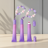Nouveau Rouge à Lèvres Cosmétique avec Chaîne de Perles Florales, Emballage de Haute Qualité en Plastique avec Bouchon à Vis pour Gloss à Lèvres