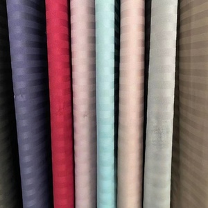 ผ้าปูที่นอนลายทางโพลีเอสเตอร์เนื้อผ้านุ่มสบายผิว ทนทาน เหมาะสำหรับใช้ในบ้านและโรงแรม - Product Image 4