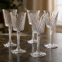 OEM ODM Gobelet à vin rouge en verre transparent 205 ml avec pied en cristal – Design élégant, option logo personnalisé, style médiéval, cadeau idéal pour les fêtes
