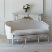 Ensemble de canapés Chesterfield Seraphine en lin gris et bois Gesso avec finition nacré pour salon, meubles de maison