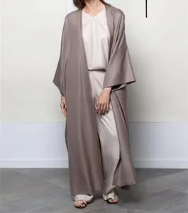 2024 Hete Verkoop Hoge Kwaliteit Groothandel Effen Kleur Islamitische Kleding Plus Size Jurk Moslim Satijn Kimono Abaya Maxi Afrikaanse Jurken