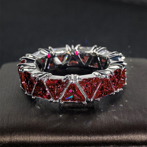 Anello di Lusso per Donne, Design Elegante, Accessorio da Dito per Uso Quotidiano - Product Image 6