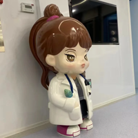 Escultura de Doctor de Dibujos Animados en Resina de Fibra de Vidrio Personalizada, Linda Escultura de Personal Médico para Decoración de Imagen de Marca de Hospital