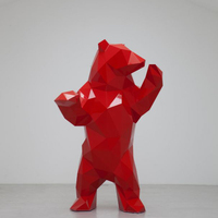 Sculpture géométrique en fibre de verre de haute qualité, statue rouge en résine, sculpture d'ours à vendre