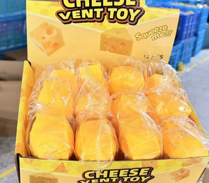 Juguete Antiestrés de Silicona con Forma de Queso Gigante de 10 cm, Regalo Realista con Apariencia de Comida, Marca BOTU, Venta al Por Mayor - Product Image 2