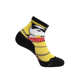 Nouvelles chaussettes de sport pour jeunes, respirantes, absorbant la transpiration, séchage rapide, service OEM, impression personnalisée, dernière tendance - Product Image 4