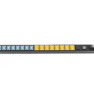 24บิตเต้าเสียบ IEC C13x16 C19x8แนวตั้งซ็อกเก็ต PDU พร้อมตัววัดแรงดันไฟฟ้าดิจิตอลเบรกเกอร์ Spd